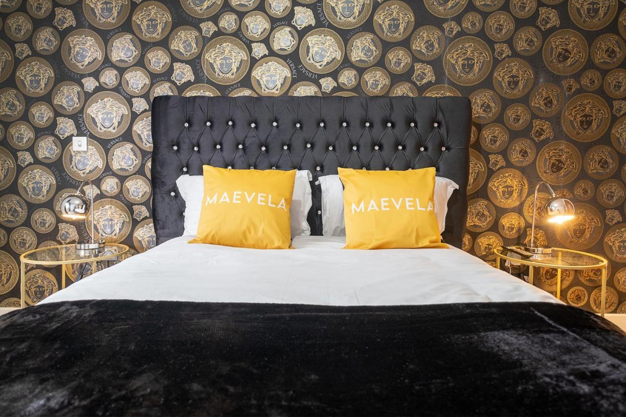 Maevela Apartments - Arcadian Versace Themed Apt ☆ Huge Balcony / Free Parking → Free Netflix -2 Min Walk From Birmingham Hippodrome Theatre, Arcadian, China Town, Sidewalk Club, Gay Village, 5 Mins From New Street Train Station - Birmingham Grand Ce Екстериор снимка